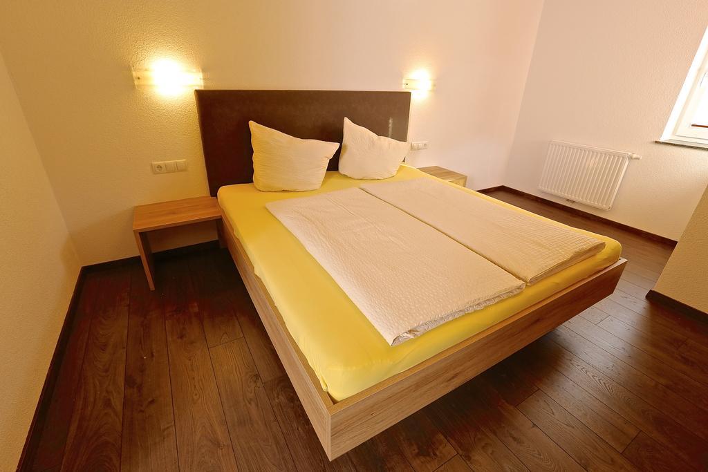 Ladis Living Apartman Szoba fotó