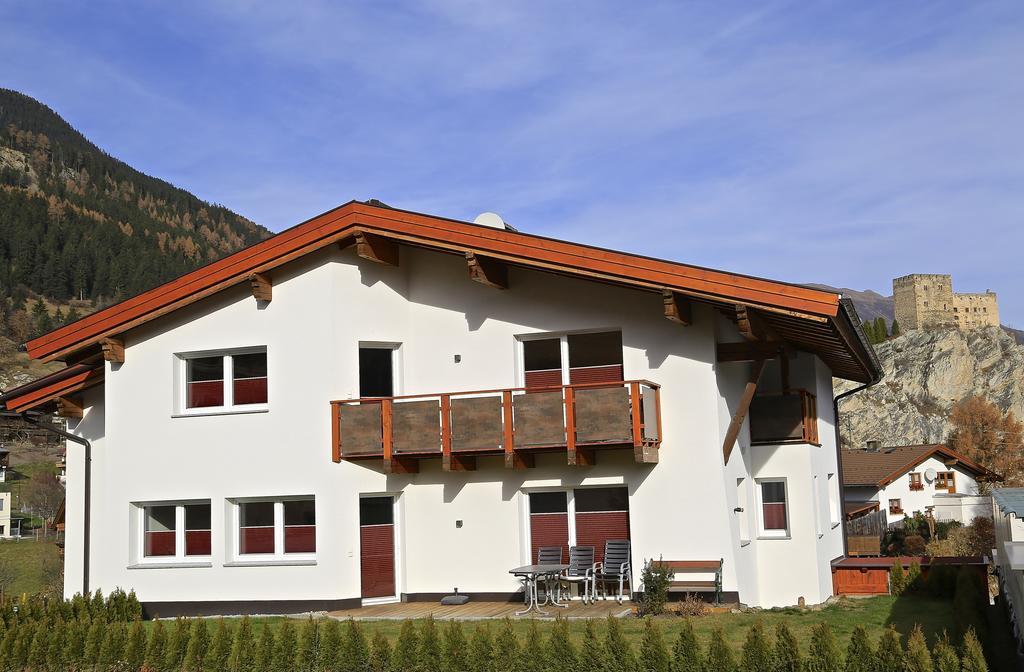 Ladis Living Apartman Szoba fotó