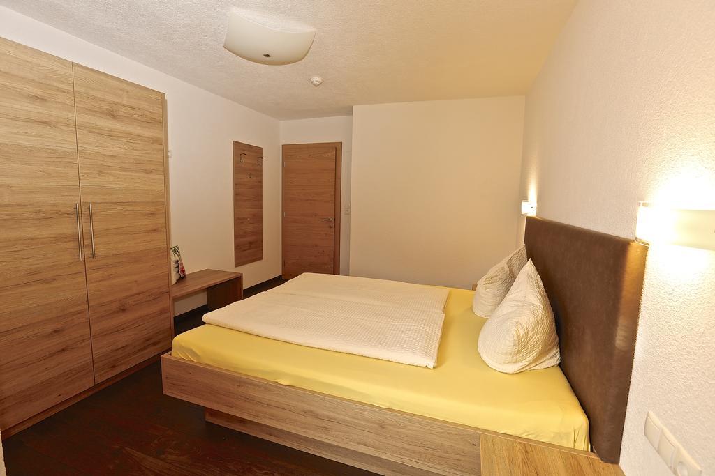 Ladis Living Apartman Kültér fotó