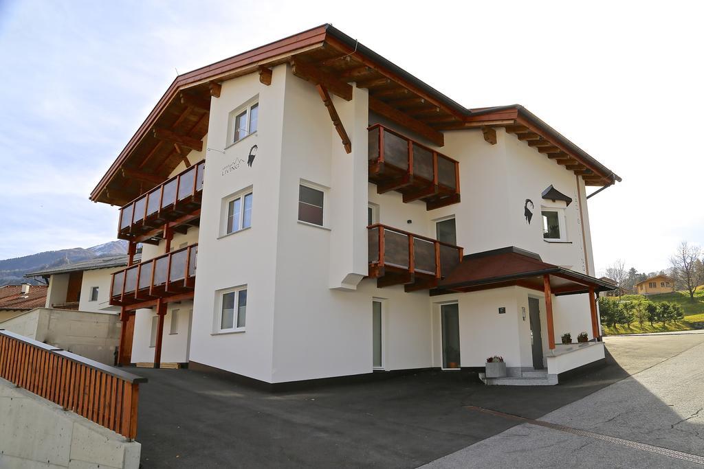 Ladis Living Apartman Kültér fotó