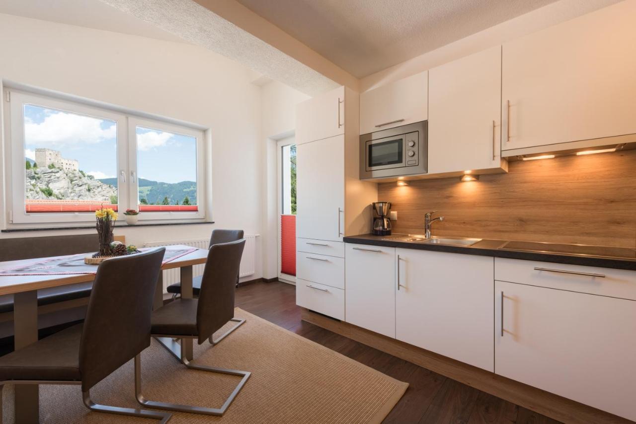 Ladis Living Apartman Kültér fotó