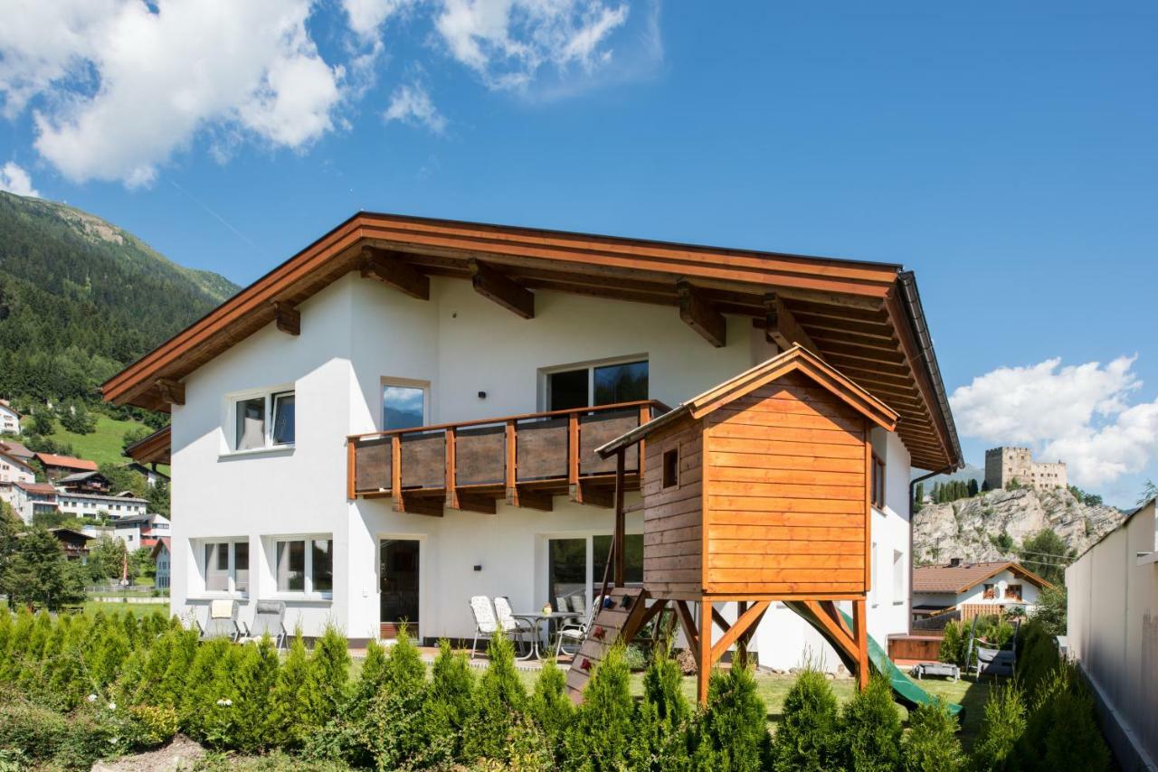 Ladis Living Apartman Kültér fotó