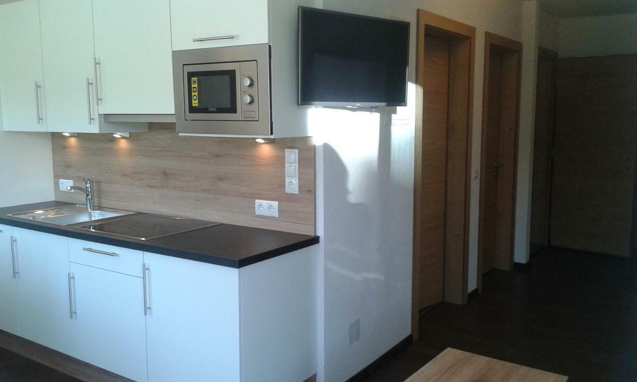 Ladis Living Apartman Kültér fotó